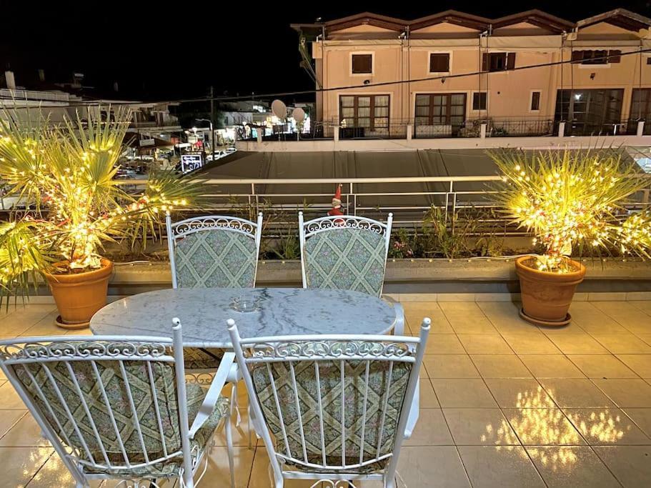 Downtown Apartment Kamena Vourla Dış mekan fotoğraf