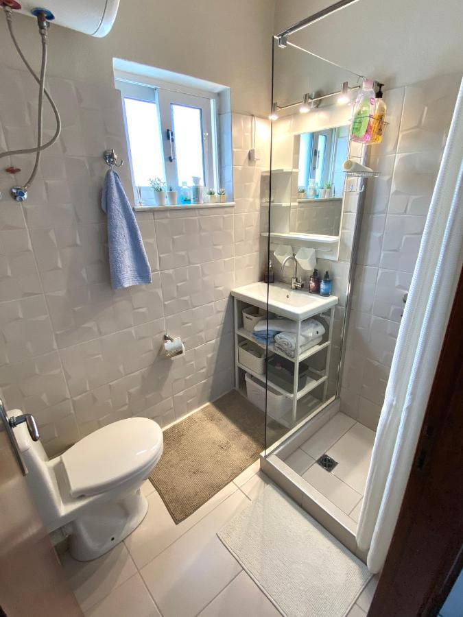 Downtown Apartment Kamena Vourla Dış mekan fotoğraf