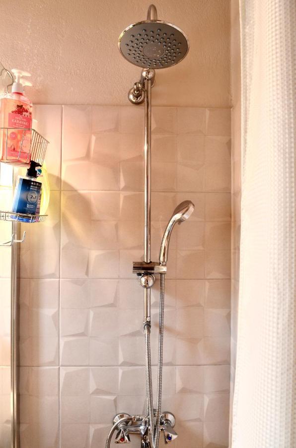 Downtown Apartment Kamena Vourla Dış mekan fotoğraf